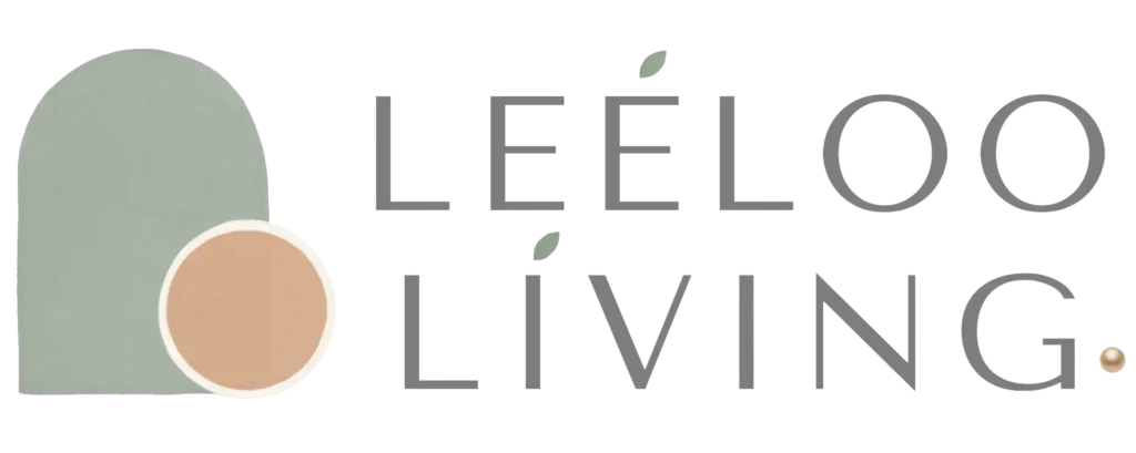 leeloo living logo